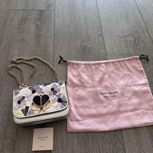 NWOT Kate Spade New York Small Nicola Wallflower Twistlock Leather Bag MSRP $450